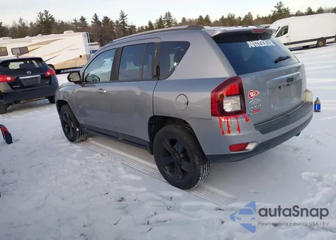 2015 Jeep Compass Sport из США, поврежденный, VIN 1C4NJDBB5FD317153